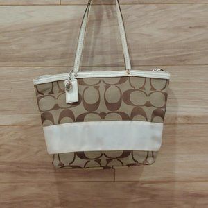⭐️Coach Tote Bag